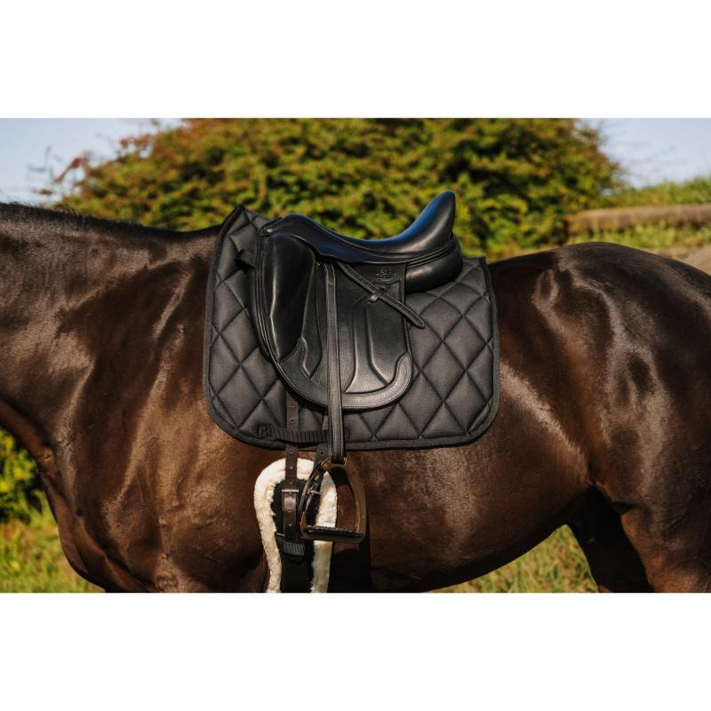 RIDING WORLD - Chabraque matelassé Dressage en mesh respirant SCHOOL NOIR