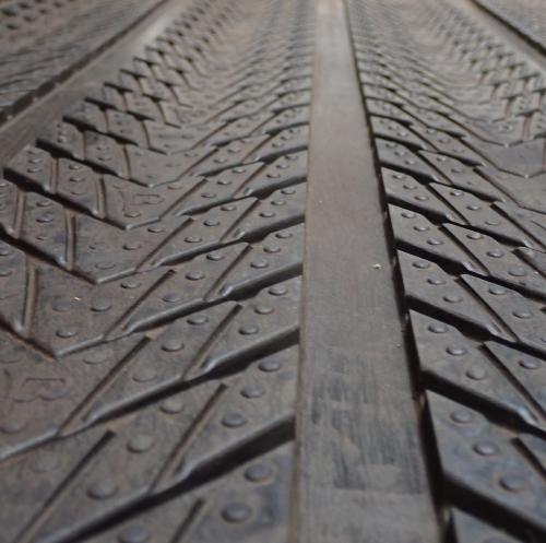 MAGELLAN - Tapis draimant pour zone de douche chevaux, le ML